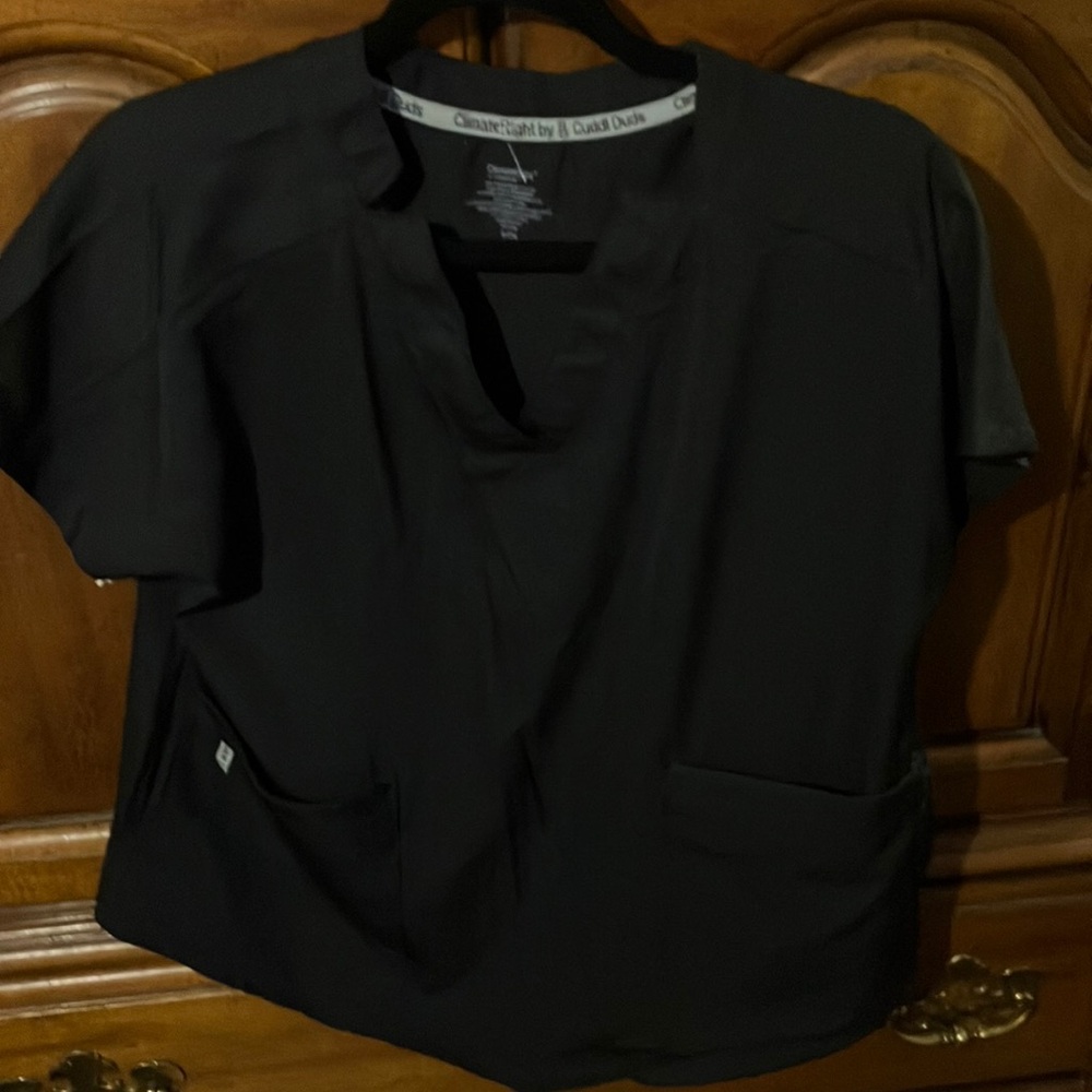 Black Scrub Top with Pockets